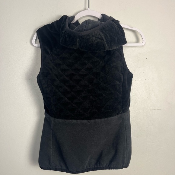 The north face black reversible black quilted hooded vest size small - Picture 6 of 6